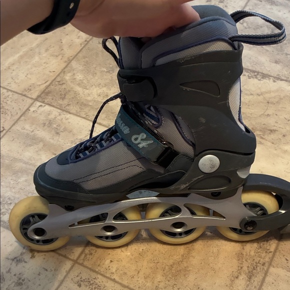 Kids Rollerblades with Adjustable Straps - Picture 9 of 12